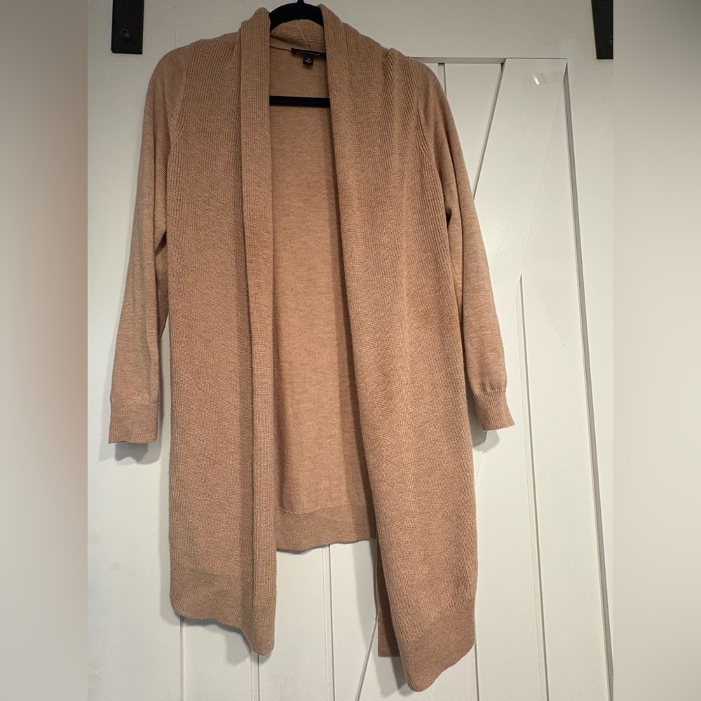 Excellent Condition. Ann Taylor Women's Tan Open Front Sweater Long Cardigan